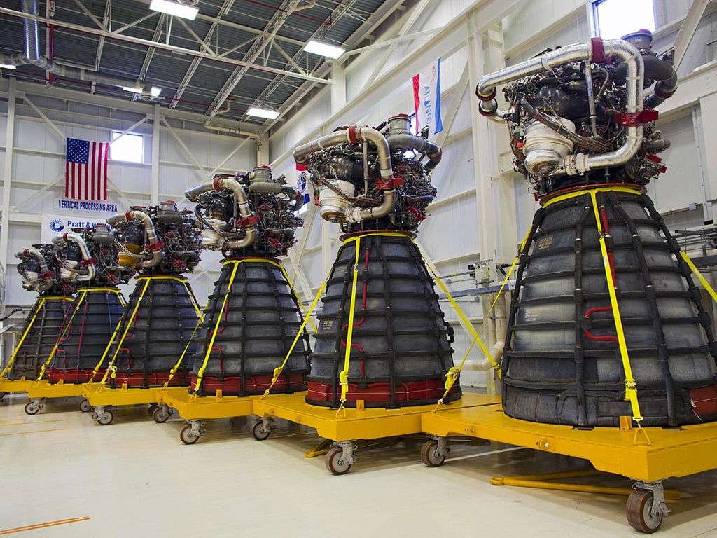 Space Shuttle Main Engines, Photo Courtesy NASA